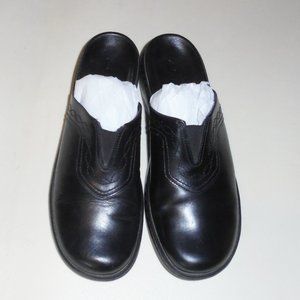 Women's Clarks Black Mules Size 9 Excellent